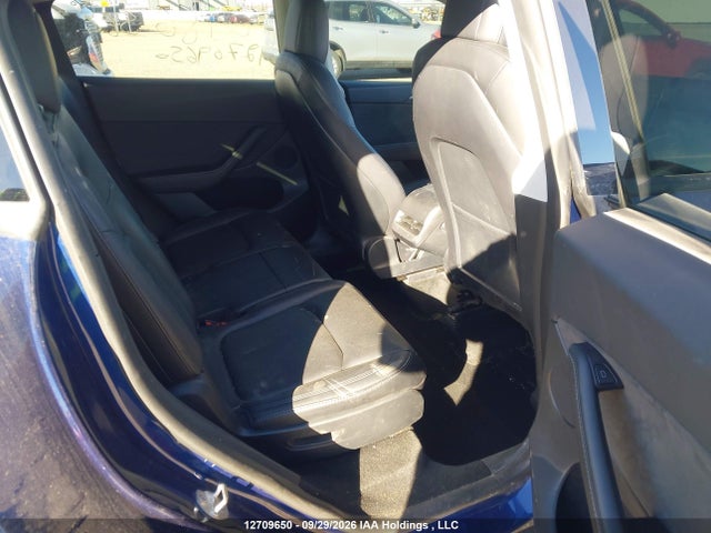 2022 Tesla Model Y Long Range მანქანა იყიდება აუქციონზე, vin: 7SAYGAEE7NF524539, აუქციონის ნომერი: 12709650