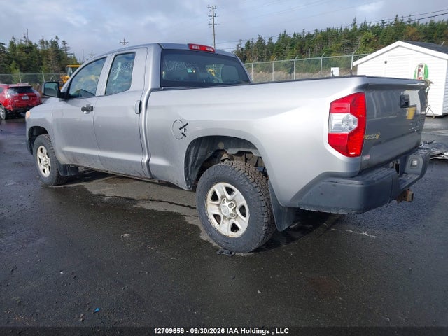 12709659 :رقم المزاد ، 5TFUY5F17FX457928 vin ، 2015 Toyota Tundra Double Cab Sr/double Cab Sr5 مزاد بيع