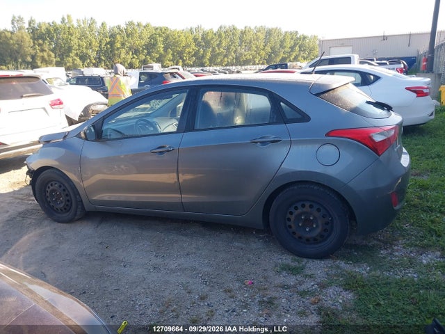 2016 Hyundai Elantra Gt Gl მანქანა იყიდება აუქციონზე, vin: KMHD25LHXGU322315, აუქციონის ნომერი: 12709664