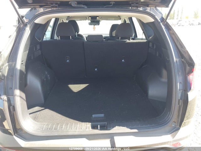 KM8JB3AEXNU152857 Hyundai TUCSON SEL