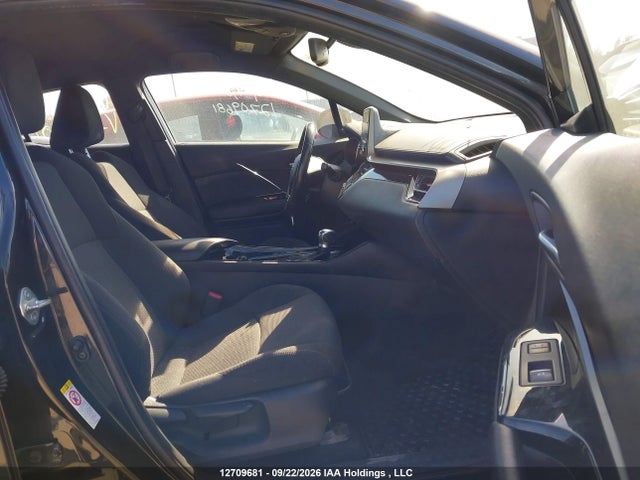 2019 Toyota C-hr Xle/le/limited მანქანა იყიდება აუქციონზე, vin: NMTKHMBX6KR072001, აუქციონის ნომერი: 12709681