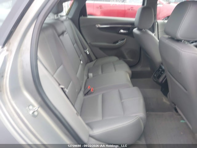 Chevrolet IMPALA 1LT 2018 2G1105S30J9172621 Image 8