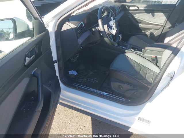 Продажа на аукционе авто 2025 Volkswagen Jetta Gli Autobahn, vin: 3VW2T7BU8SM007171, номер лота: 12709731