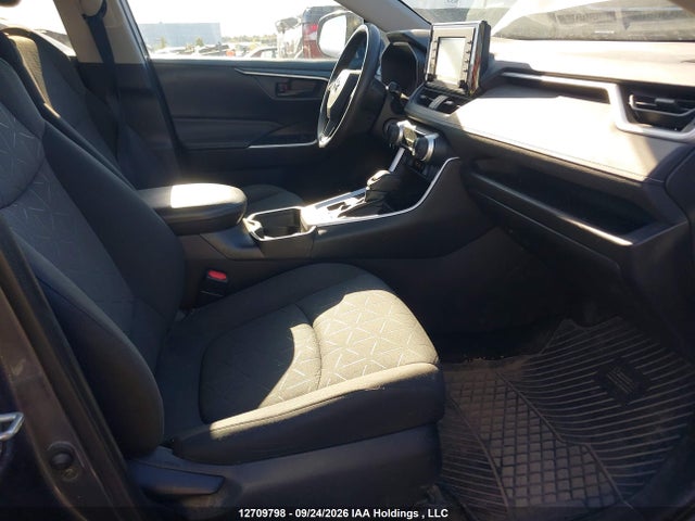 Toyota RAV4 LE 2020 2T3B1RFV5LW127176 Image 5