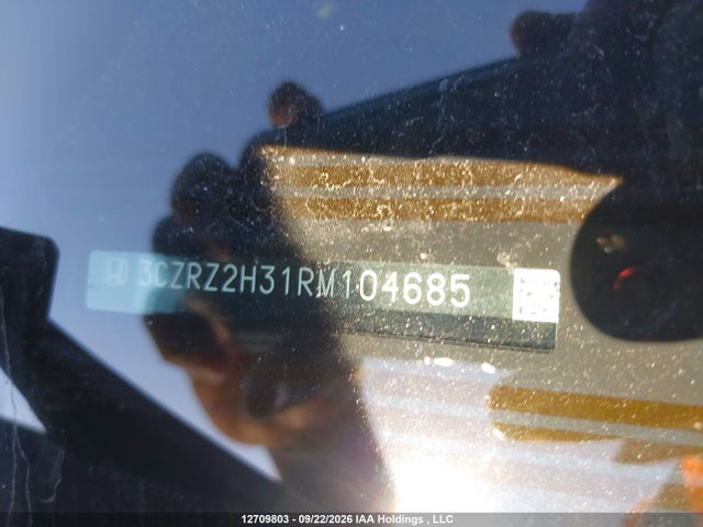3CZRZ2H31RM104685 Honda Hr-v Lx-b