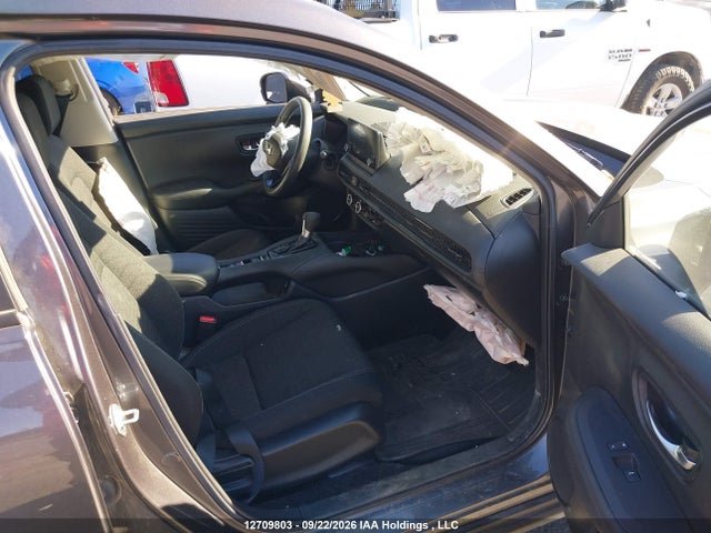 3CZRZ2H31RM104685 Honda Hr-v Lx-b