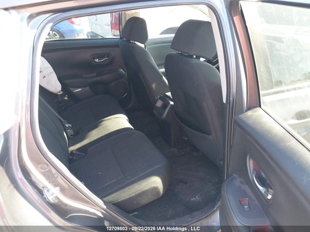 3CZRZ2H31RM104685 Honda Hr-v Lx-b