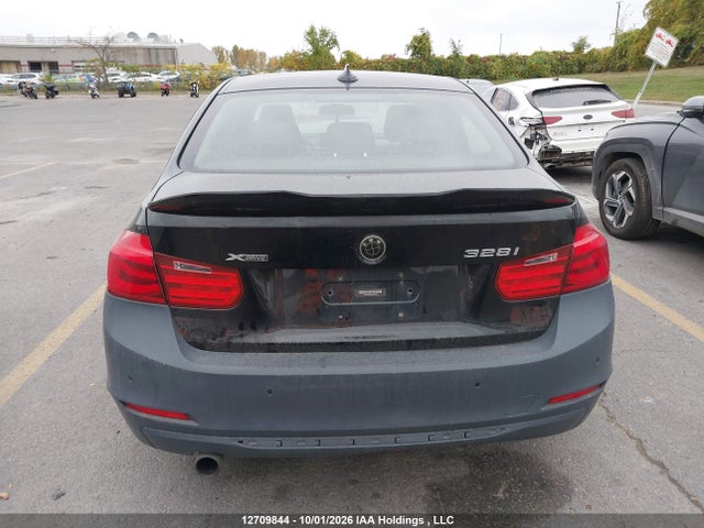 BMW 320i Xdrive 2015 WBA3C3G54FNS76696 Image 16