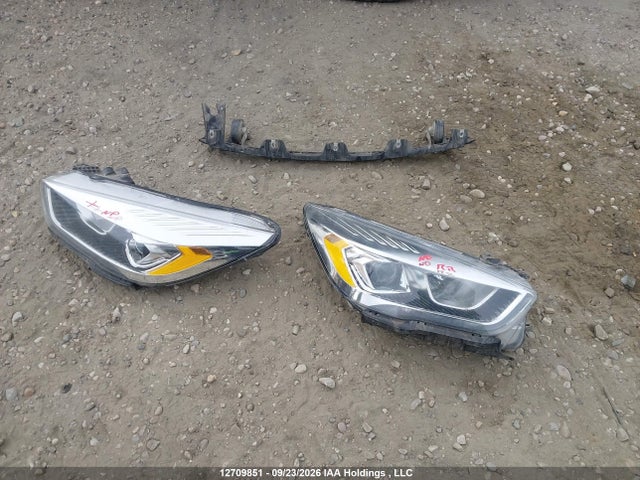 Ford ESCAPE SE 2017 1FMCU9GD7HUB84190 Image 6