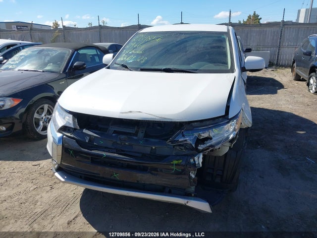 Mitsubishi Outlander 2018 JA4AZ2A3XJZ609666 Image 12