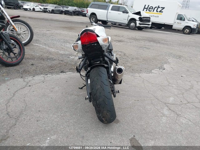 Suzuki GSX-R600 2025 JS1GN7FAXS7101320 Image 6
