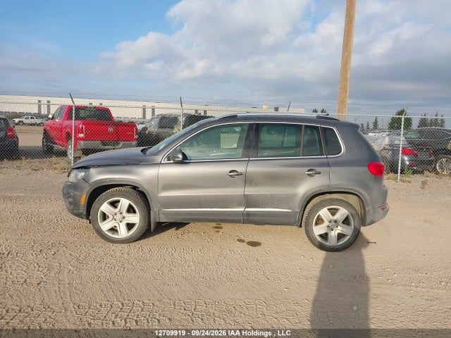 Aukcja sprzedaży 2016 Volkswagen Tiguan Comfort/high/r-line/sp Ed, vin: WVGJV7AX1GW548442, numer aukcji: 12709919