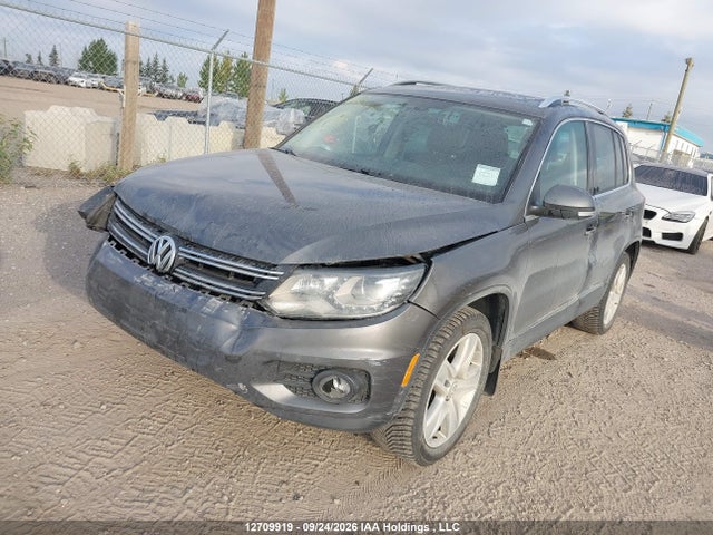 Aukcja sprzedaży 2016 Volkswagen Tiguan Comfort/high/r-line/sp Ed, vin: WVGJV7AX1GW548442, numer aukcji: 12709919