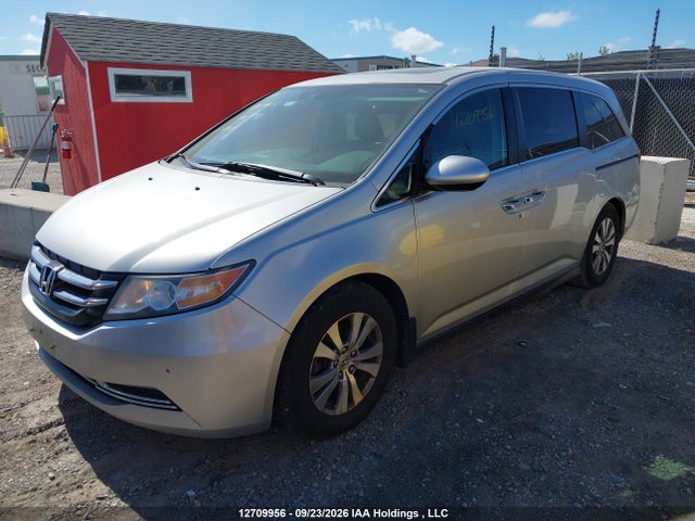 Honda Odyssey 2015 5FNRL5H6XFB511407 Image 2