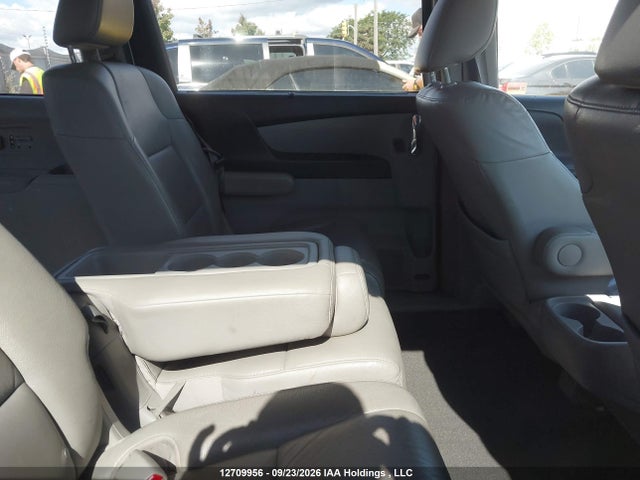 Honda Odyssey 2015 5FNRL5H6XFB511407 Image 8
