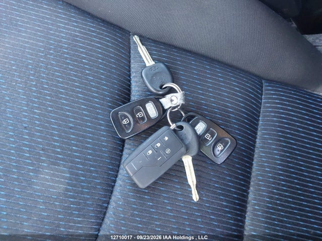 Продажа на аукционе авто 2013 Hyundai Elantra Gls, vin: KMHDH6AE6DU008587, номер лота: 12710017