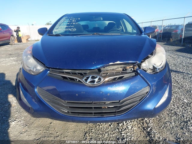 Продажа на аукционе авто 2013 Hyundai Elantra Gls, vin: KMHDH6AE6DU008587, номер лота: 12710017