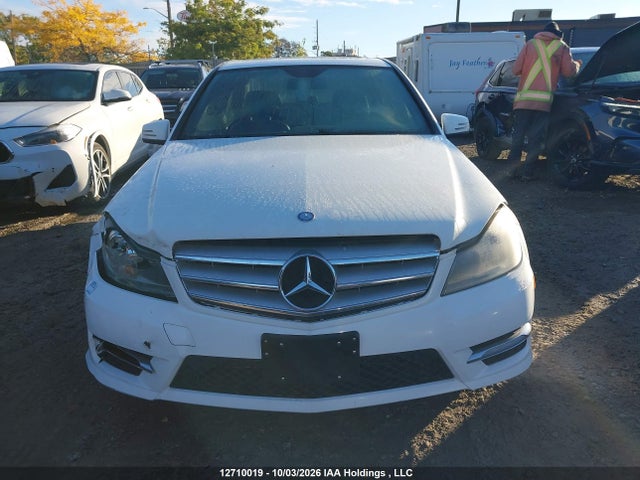 Продаж на аукціоні авто 2013 Mercedes-benz C 300 4matic, vin: WDDGF8AB8DA775051, номер лоту: 12710019
