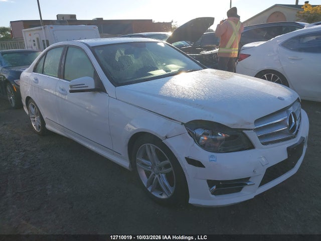 Продаж на аукціоні авто 2013 Mercedes-benz C 300 4matic, vin: WDDGF8AB8DA775051, номер лоту: 12710019
