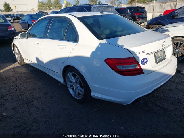 Продаж на аукціоні авто 2013 Mercedes-benz C 300 4matic, vin: WDDGF8AB8DA775051, номер лоту: 12710019