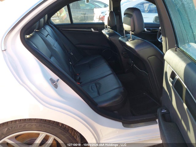 Продаж на аукціоні авто 2013 Mercedes-benz C 300 4matic, vin: WDDGF8AB8DA775051, номер лоту: 12710019