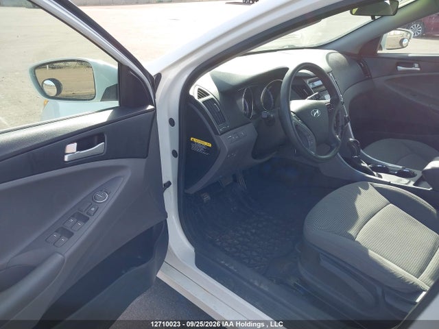 12710023 :رقم المزاد ، 5NPEB4AC1CH356769 vin ، 2012 Hyundai Sonata Gl مزاد بيع