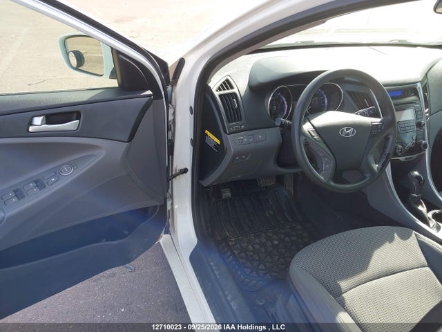 12710023 :رقم المزاد ، 5NPEB4AC1CH356769 vin ، 2012 Hyundai Sonata Gl مزاد بيع