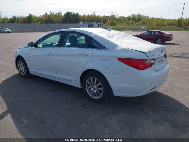 12710023 :رقم المزاد ، 5NPEB4AC1CH356769 vin ، 2012 Hyundai Sonata Gl مزاد بيع