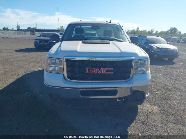 12710028 :رقم المزاد ، 1GT01ZCG6BF219149 vin ، 2011 Gmc Sierra 2500hd Wt مزاد بيع