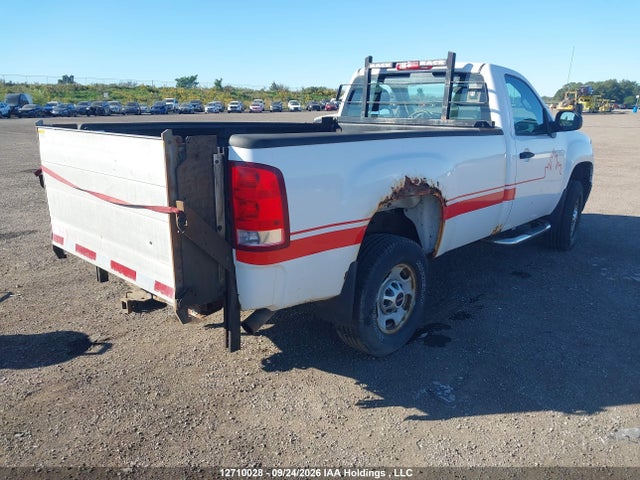 12710028 :رقم المزاد ، 1GT01ZCG6BF219149 vin ، 2011 Gmc Sierra 2500hd Wt مزاد بيع