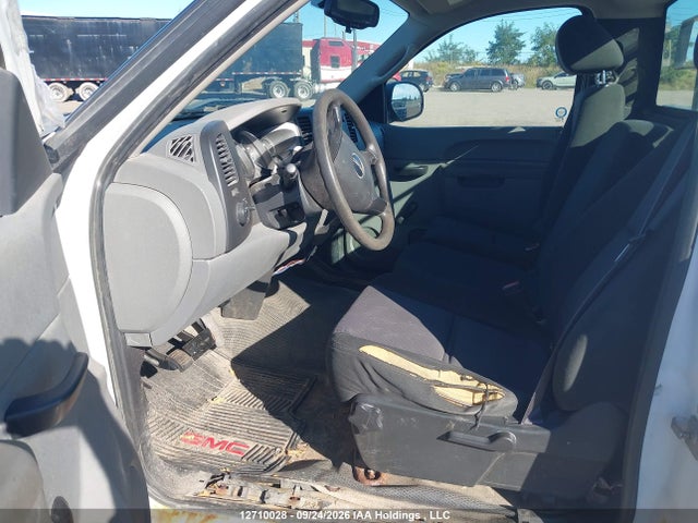 12710028 :رقم المزاد ، 1GT01ZCG6BF219149 vin ، 2011 Gmc Sierra 2500hd Wt مزاد بيع