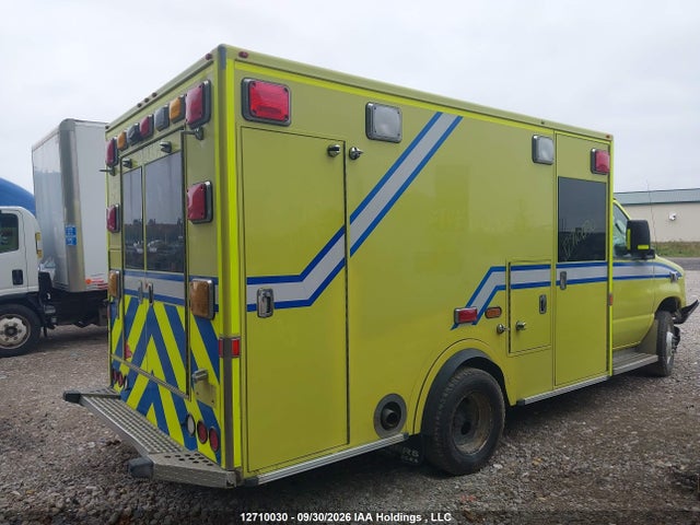 Продаж на аукціоні авто 2022 Ford Econoline E350 Super Duty Cutaway Van, vin: 1FDWE3FN4NDC14338, номер лоту: 12710030