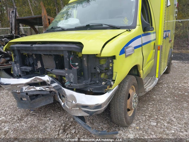Продаж на аукціоні авто 2022 Ford Econoline E350 Super Duty Cutaway Van, vin: 1FDWE3FN4NDC14338, номер лоту: 12710030