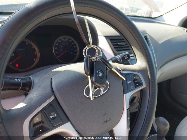 12710034 :رقم المزاد ، KMHCT4AE0HU301843 vin ، 2017 Hyundai Accent Le مزاد بيع