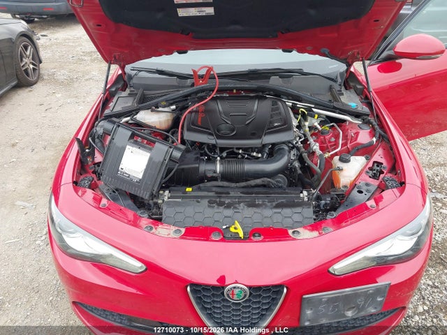 Alfa Romeo Giulia Q4 2018 ZARFAEDN5J7575591 Image 10