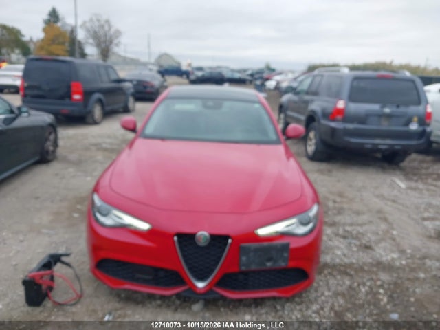 Alfa Romeo Giulia Q4 2018 ZARFAEDN5J7575591 Image 12