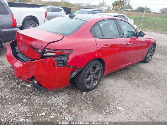 Alfa Romeo Giulia Q4 2018 ZARFAEDN5J7575591 Image 4