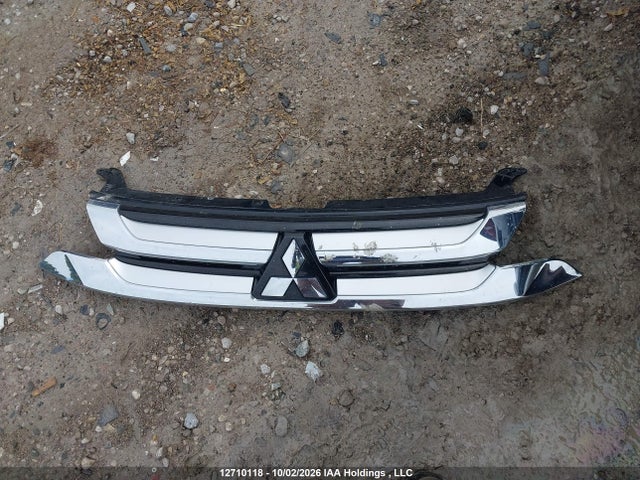 Mitsubishi Outlander Es 2018 JA4AZ2A37JZ614923 Image 12