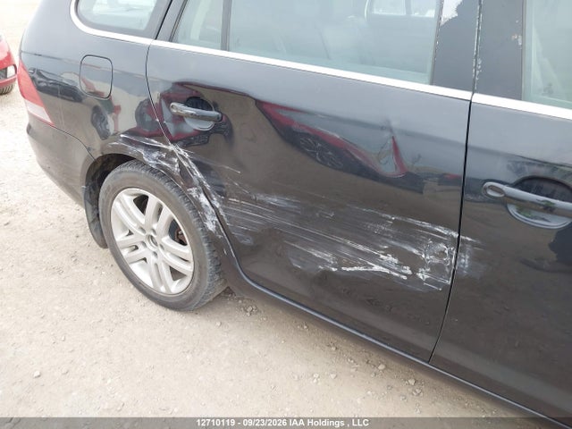 Aukcja sprzedaży 2011 Volkswagen Golf 2.5l Comfortline/2.5l Trendline, vin: 3VWPX7AJ1BM697928, numer aukcji: 12710119
