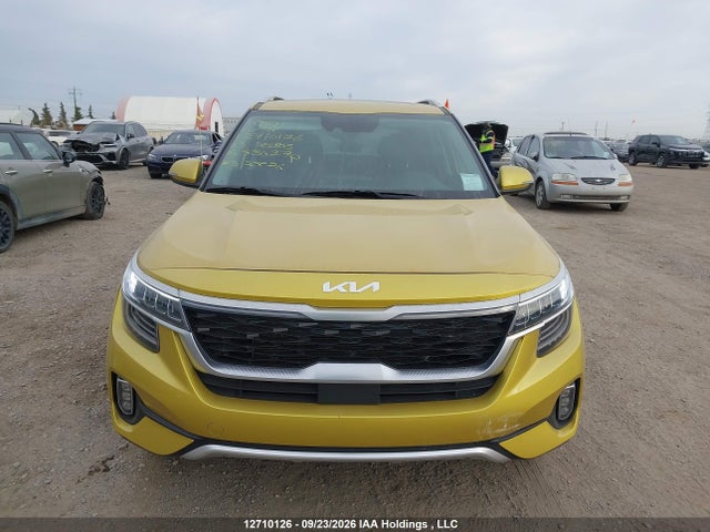 12710126 :رقم المزاد ، KNDERCAA0P7380270 vin ، 2023 Kia Seltos Ex مزاد بيع