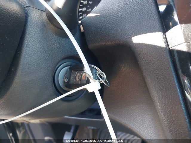 12710139 :رقم المزاد ، 5N1AT2MT3FC856469 vin ، 2015 Nissan Rogue S/sv مزاد بيع