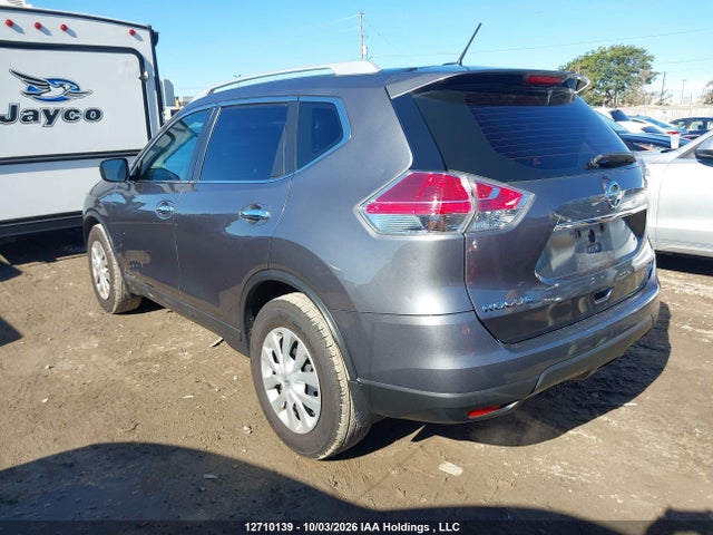 12710139 :رقم المزاد ، 5N1AT2MT3FC856469 vin ، 2015 Nissan Rogue S/sv مزاد بيع