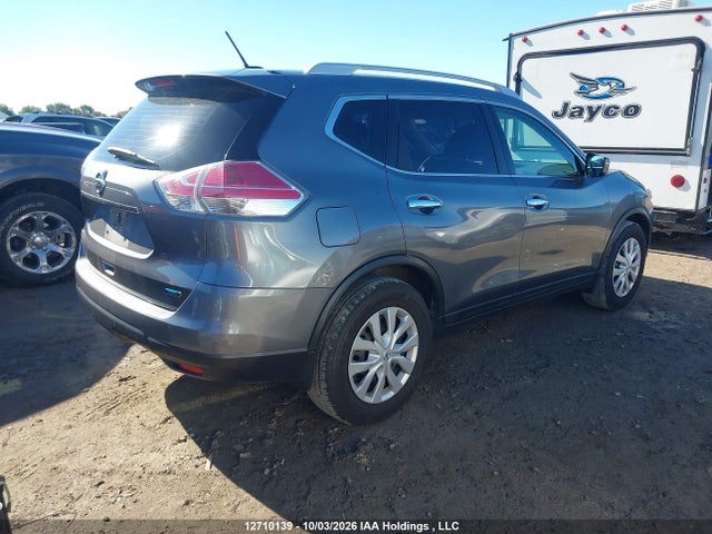 12710139 :رقم المزاد ، 5N1AT2MT3FC856469 vin ، 2015 Nissan Rogue S/sv مزاد بيع