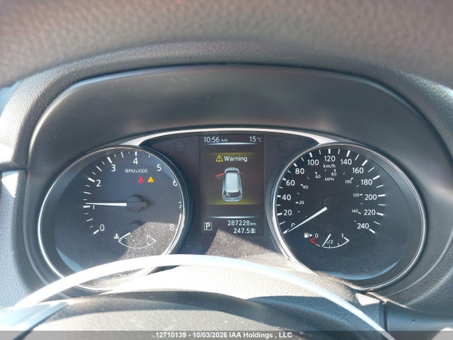 12710139 :رقم المزاد ، 5N1AT2MT3FC856469 vin ، 2015 Nissan Rogue S/sv مزاد بيع