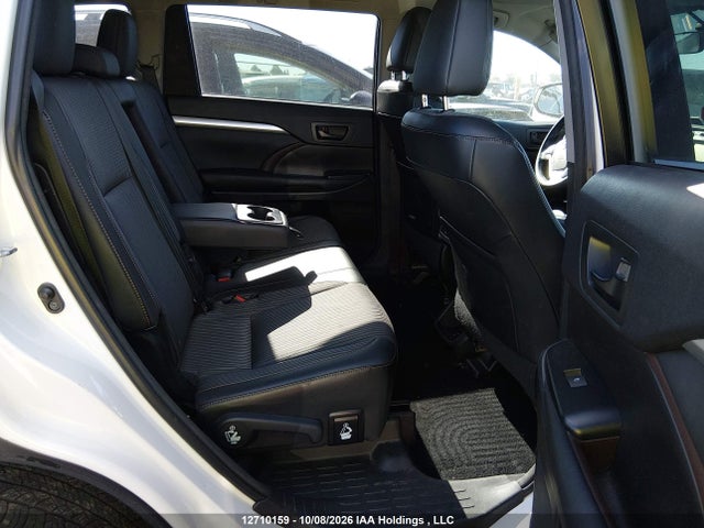 5TDBKRFH6FS197184 Toyota Highlander Le/le Plus