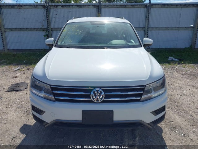 Продажа на аукционе авто 2021 Volkswagen Tiguan, vin: 3VV0B7AXXMM070088, номер лота: 12710181