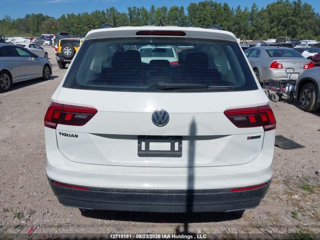 Продажа на аукционе авто 2021 Volkswagen Tiguan, vin: 3VV0B7AXXMM070088, номер лота: 12710181