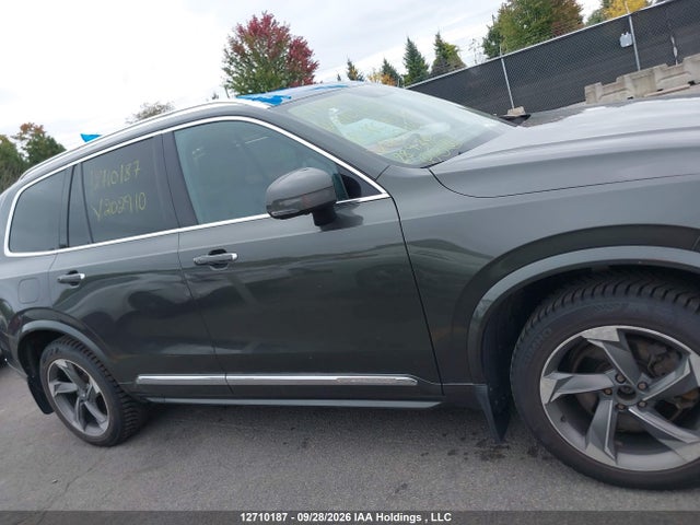 Volvo XC90 T6 2018 YV4A22PL2J1202910 Image 13