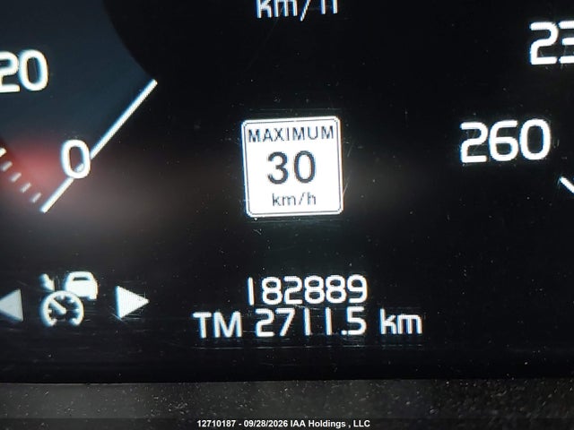 Volvo XC90 T6 2018 YV4A22PL2J1202910 Image 15