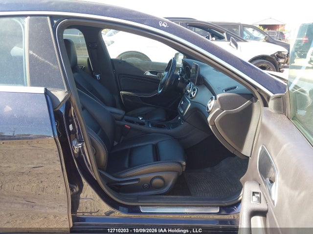 2018 Mercedes-benz Cla 250 4matic მანქანა იყიდება აუქციონზე, vin: WDDSJ4GB3JN627371, აუქციონის ნომერი: 12710203